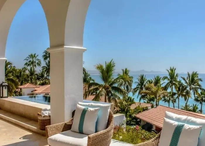 Modern Beachfront Escape In Cabo Villa *